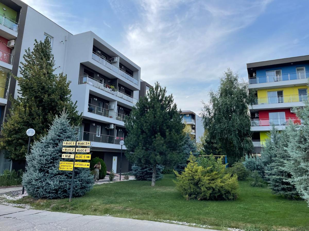 Bucharest Airport Henri Coanda & Therme-Self Check-In Otopeni Ngoại thất bức ảnh